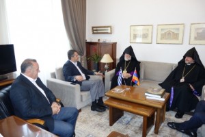 140925_O_Perifereiarchis_K_Makedonias_Ap_Tzitzikostas_me_ton_Prokathimeno_Armenikis_Ekklisias_2