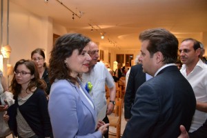 DSC_1539 (         )