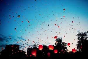 sky_lanterns_by_kotopez-d5dn5ui